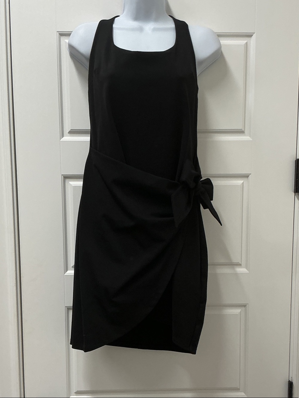Scoop Neck Black Sleeveless Tie Wrap Mini Sheath dress- Express